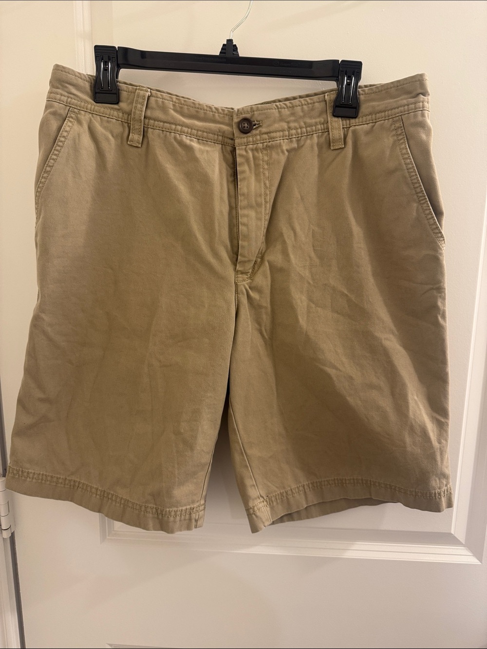 Izod Men's Sz 34 Tan Flat-Front Cotton Shorts